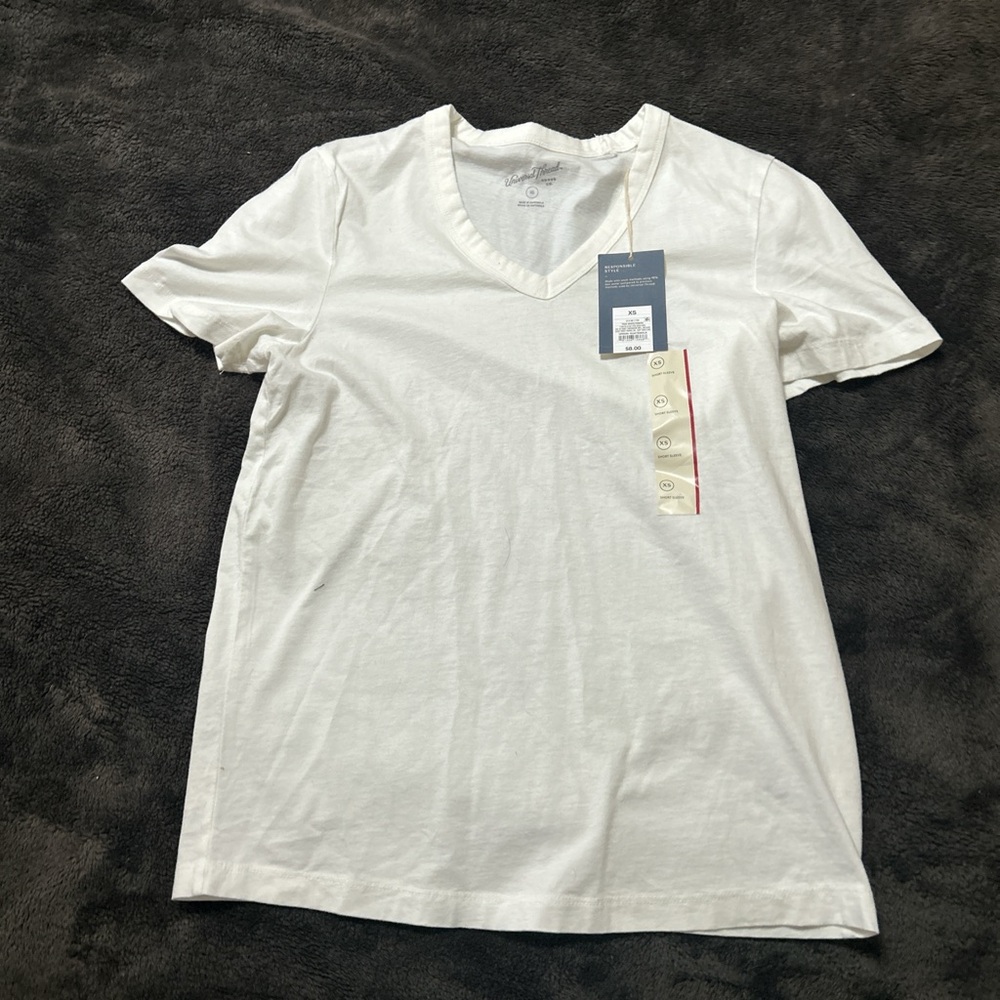 Basic white tee